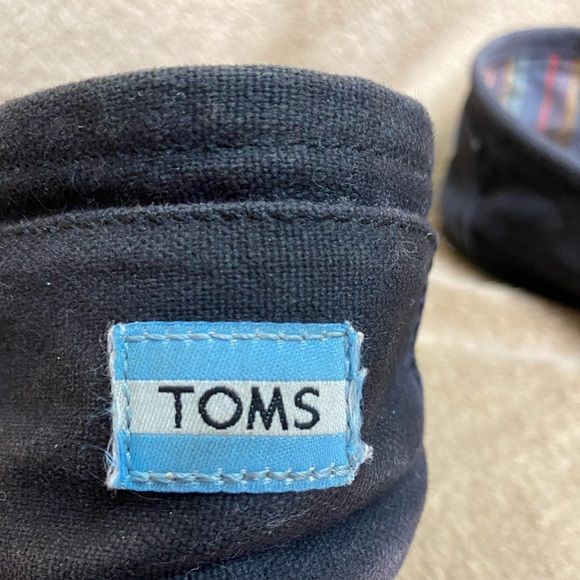 Black/Black TOMS Size 11 - Picture 4 of 5
